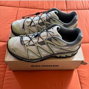 Salomon Turtledove Athletic Shoes with Quicklace System